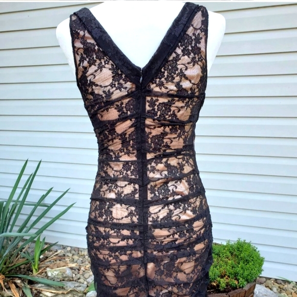 🔥Express Black Lace Midi Dress - Picture 3 of 3